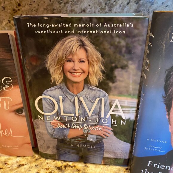 Celebrity Bio Lot of 3 Star Wars, Friends, Oliva Newton John + Bonus People Mag - Picture 3 of 6